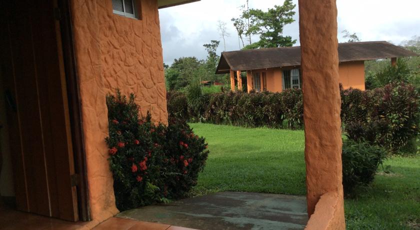Hôtel Cabinas Los Guayabos à La Fortuna Chambre photo