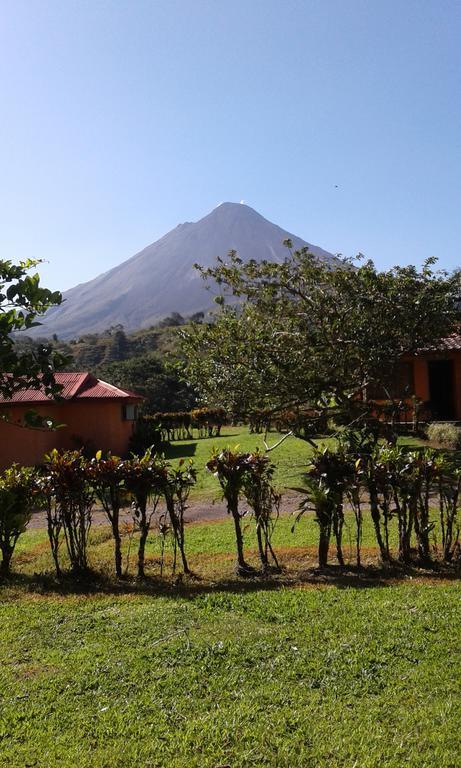 Hôtel Cabinas Los Guayabos à La Fortuna Extérieur photo